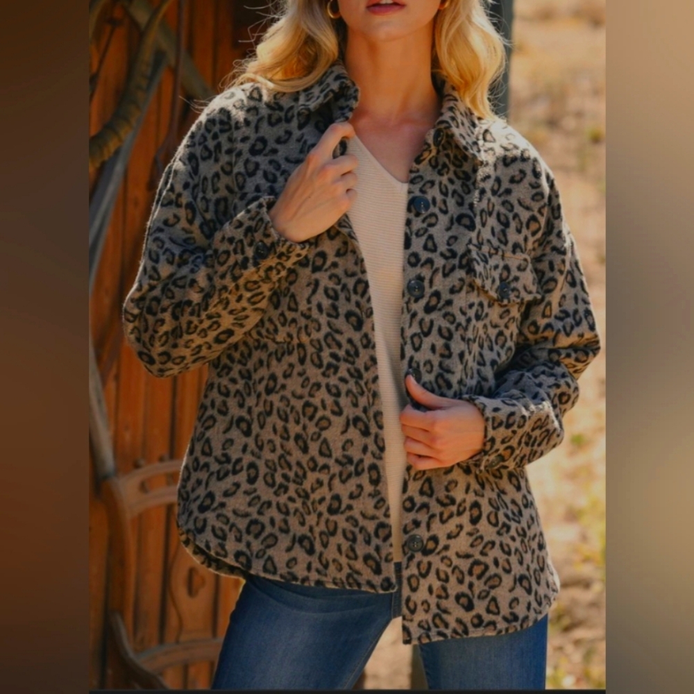 Ladies Jodifl Leopard Print Jacket Shacket Oversized Small 2 Ply Fabric Cozy